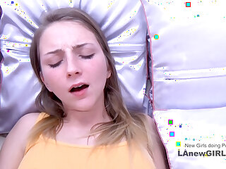 Sweet Teen Fills her Mouth with Big Cock Teens bring to an end Porn