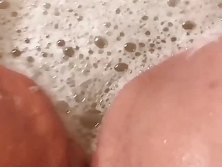 playing with my pussy in the bath