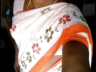 Village wife from Bihar takes nude selfies