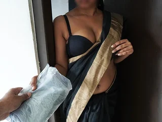 Sani Coupled with Enjoy's warm Sri Lankan Sinhala Fuckfest: A hot HD film over with delivery guy x