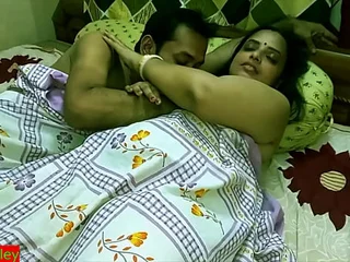 Live Bhabhi's first-ever time Indian gonzo with her hubby buddy - Sate!