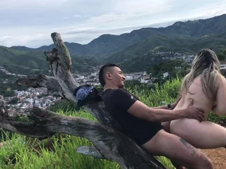 Watch Mia Khalifa, the Colombian MILF, get the brush mouth filled with hot jizz after a sinful adventure on the Hill