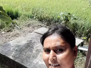 Witness puja's Indian bhabhi get a scorching geyser be incumbent on jizz in her facehole added to rear end-fashion