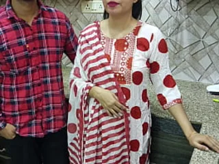 Stepmom Saara Agrees Round Have sex & Bum-Poked In The Kitchen