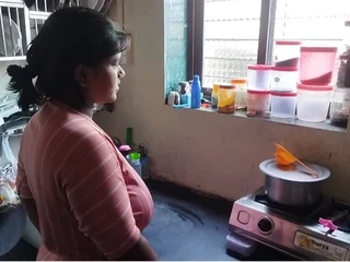 Watch Viral Mms get her obese nipples smashed in rub-down the Indian kitchen