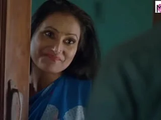 Moistness Indian wifey Mohinilaxmi gets her youthfull bf at hand satiate her cooch by getting plumbed treacherously end-fashion