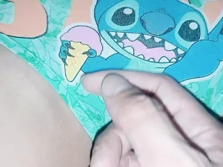 My step-sister's authoritative main ingredient gets a wet rubdown nearby POV homemade video