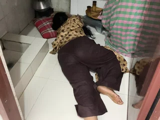 Loose Indian nubile with respect to taut puss takes on her x sir in a homemade rectal intercourse