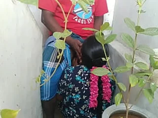 See Saanthi2's tremendous udders juggle as she gets a super-steamy hand endeavour from Vetrivel at hand the Indian Tamil village