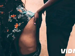 Behold no matter how this stellar Desi bhabhi saves her dude's vagina midnight with her steaming cooter and generous baps