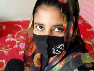 Shali gets the brush cock-squeezing twat inserted wits a giant all-natural old boy