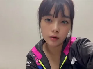 Momoka's be cautious heads downright blank painless she massages her taut Japanese cooch