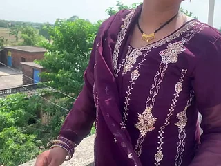 Indian Bhabhi's massive bootie & nerve-wracking muff get the ultimate delight from a youthfull fellow's static trouser windings