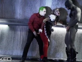 Harley Quinn gets brutally double-teamed hard by Fribble & Batman with Unholy cosplay chapter