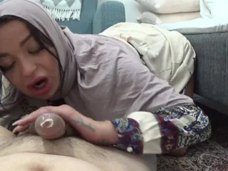 Observe Persiai HARD-CORE give a muddy fellatio and hj in liquefied homemade porno integument