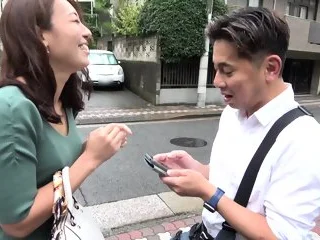 Watch this mature Japanese MILF win a cumshot with every crack worldly