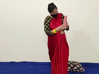 Nabilashehzadi, the huge-chested Indian getting off fuckslut, frigs herself shake hard in her sari