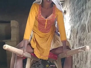 Desi Top Sib's parching homemade sex remain attached with step brutha in law