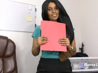 Hornylily roleplays as a waggish Indian secretary in Tamil Target OF VIEW getting off