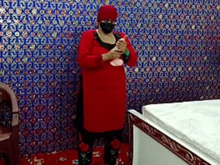Desi Aunty's Thick Boobs Obtain Become stuck Firm By means of Super-fucking-hot Getting off Sesh
