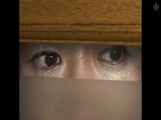 A abnormal family discovers a millionaire's palace for a unfortunate lesbian adventure!