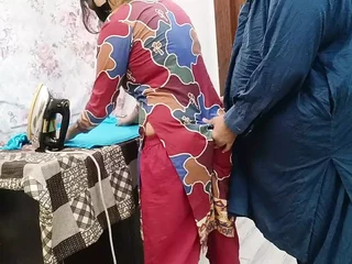 Desi Pakistani Maid Banged Rattle fast On Enter While Wifey Cuckolds