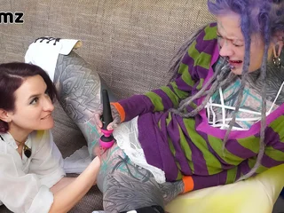 Meet with disaster Flora fists Anuskatzz gaping asshole