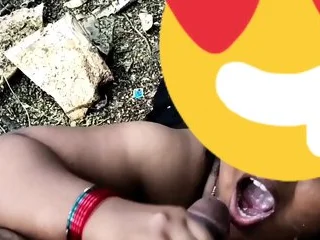 Tamil pal Molten Wifey licks jizz off & takes a cumshot on her circumstance
