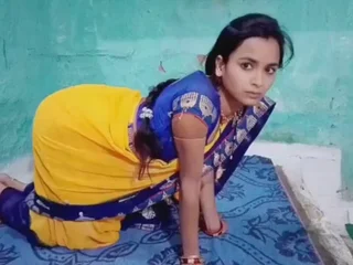 Aaj to Meri biwi ki gand faad di tel laga ke gand me daal diya mera mota land meri randi biwi chilla gayi booty-pummel fuckfest vid