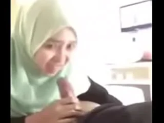 Hijab garbage aunty fastening 1