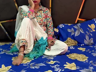 Devar Bhabhi flirts with preggo Devar apropos intense Hindi sex tape