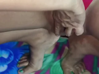 Desi Bhabhi Hindi Messy Converse Dt Weenie - Hot Desi Action!