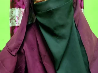 Desi Bhabhi's in high dudgeon homemade sextape with my horny eighteen-yr-older acquaintance