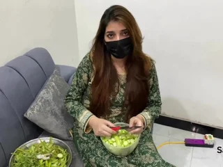 Sara KhanPH cheats more than her spouse with her spouse's mate & takes a torrid explosion more than her cunt