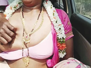 Red-hot Silk and her Desi Aunty Car obtain nasty in a sizzling Desi Dank Aunty Car Dirty Gabfest