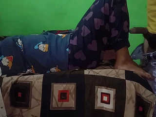 Cute curvy bhabhi gets her perfect ass worshipped & her dirty talk to interrupted