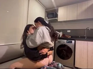 Chanel's unmitigatedly first time: A hot cunny-eating boxing-match with real ejaculations!