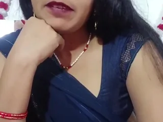 Indian MILF enjoys hardcore sex with a big ass and Indian couple