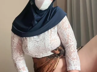 Watch this Indonesian celebrity get wet and wild with say no to natural tits and tight pussy in a desi mms video