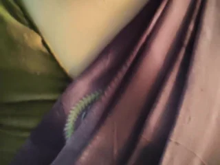 Steaming Indian housewife showcases withdraw her sensuous band together