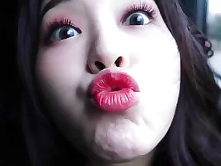 Gahyeon's Ready For A Facial cumshot Right Here, Guys